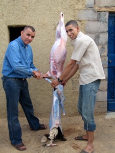 Hossaine- Isho-Skinning-Sheep-Aid-El-Kebir-Ait-Ouzzine