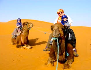 Family-Sahara-Desert-Trek-Tour